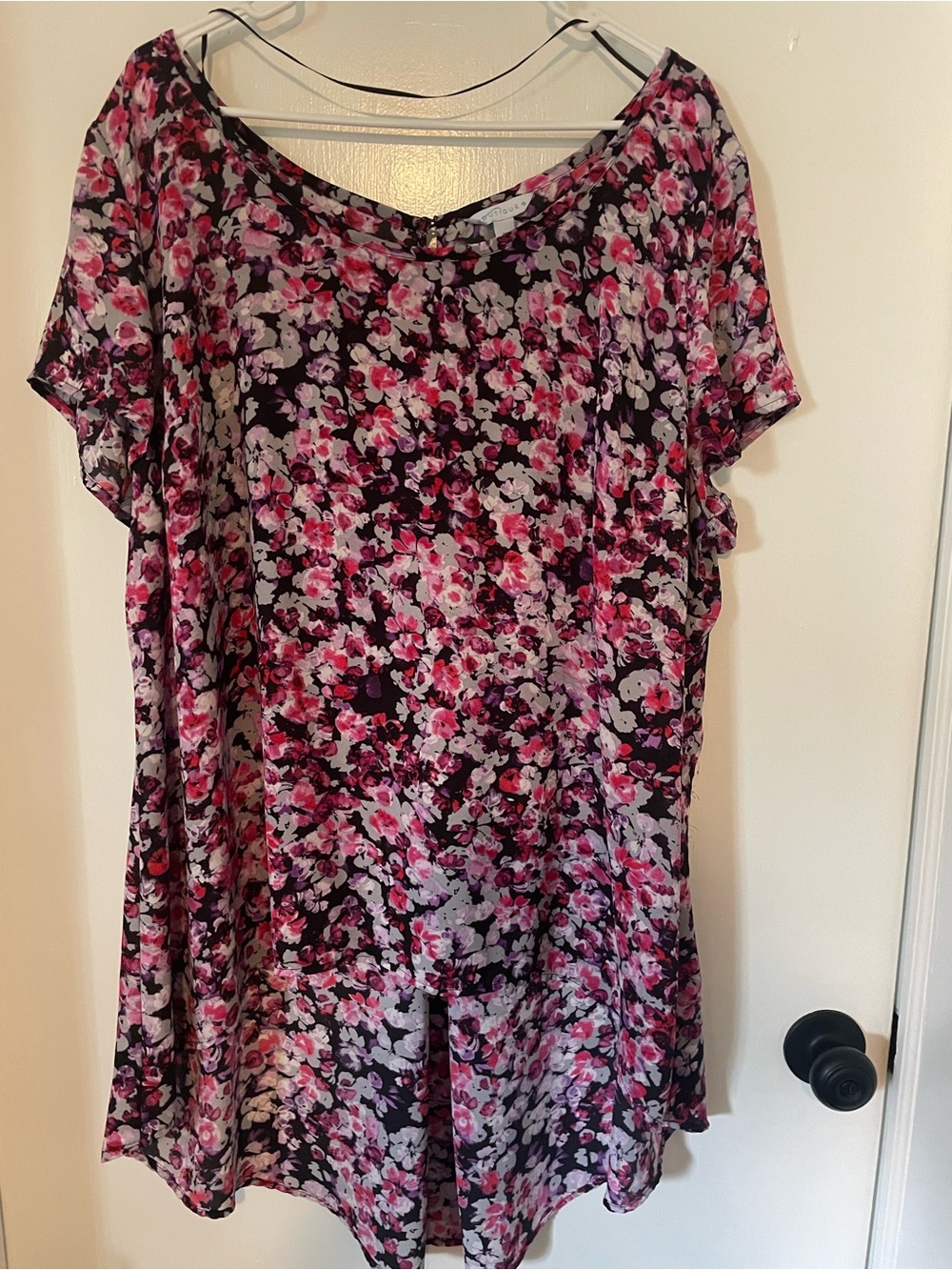 Boutique Floral Pink and Black Short Sleeve Tunic